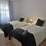 7 Ocean Point